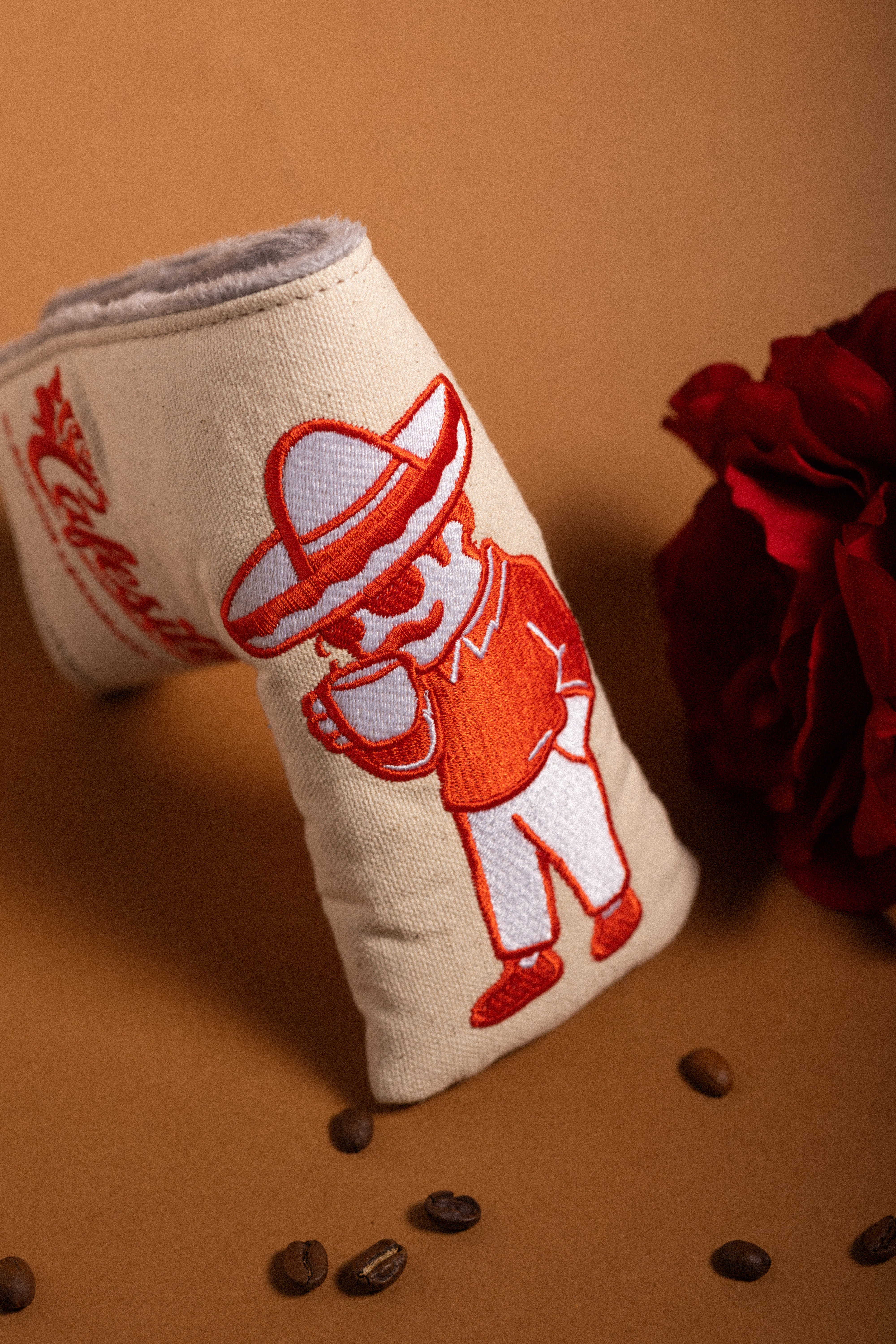 PRE-ORDER: Cafesito Headcovers - Beaurista x Almigos