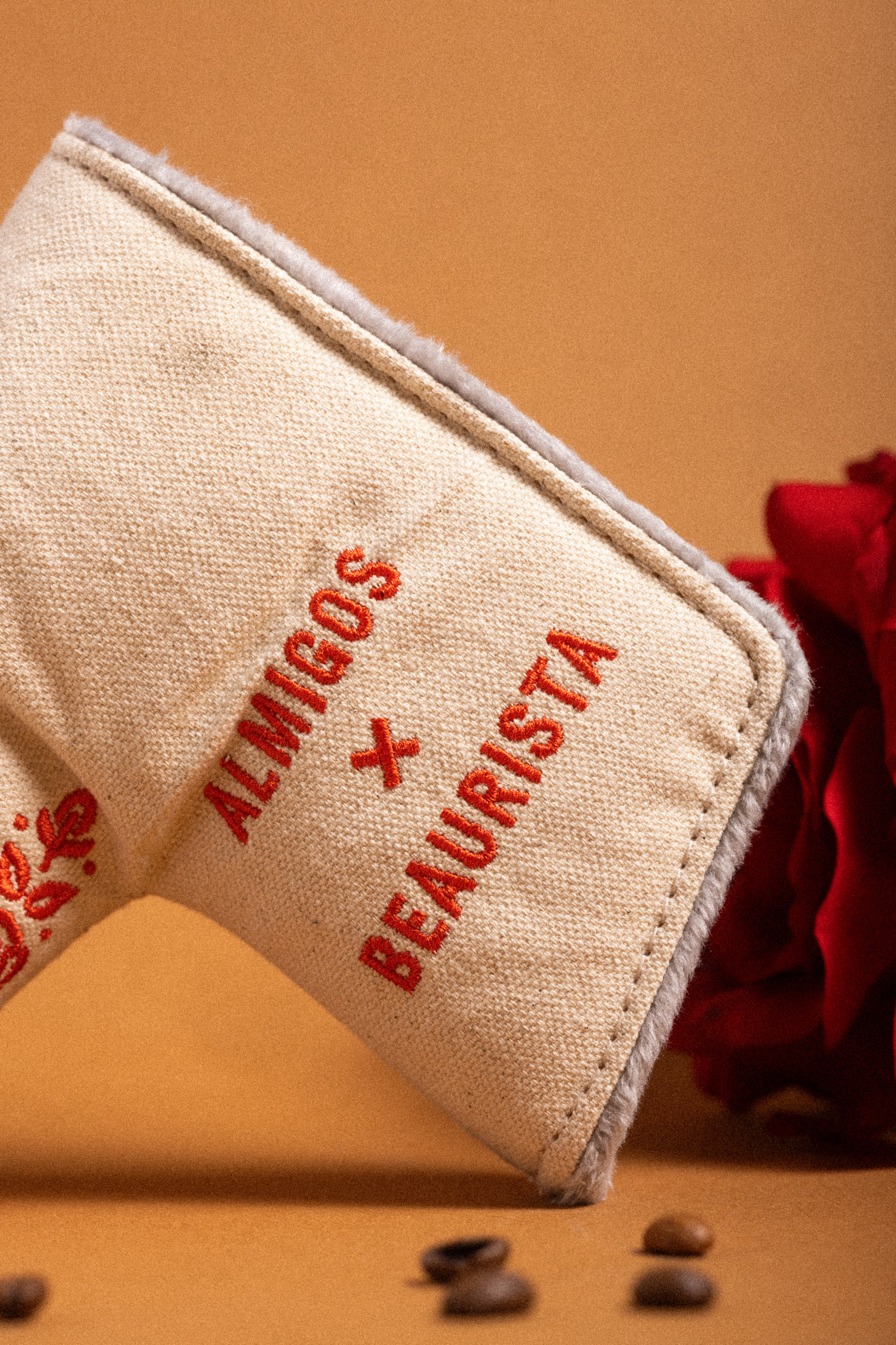 PRE-ORDER: Cafesito Headcovers - Beaurista x Almigos