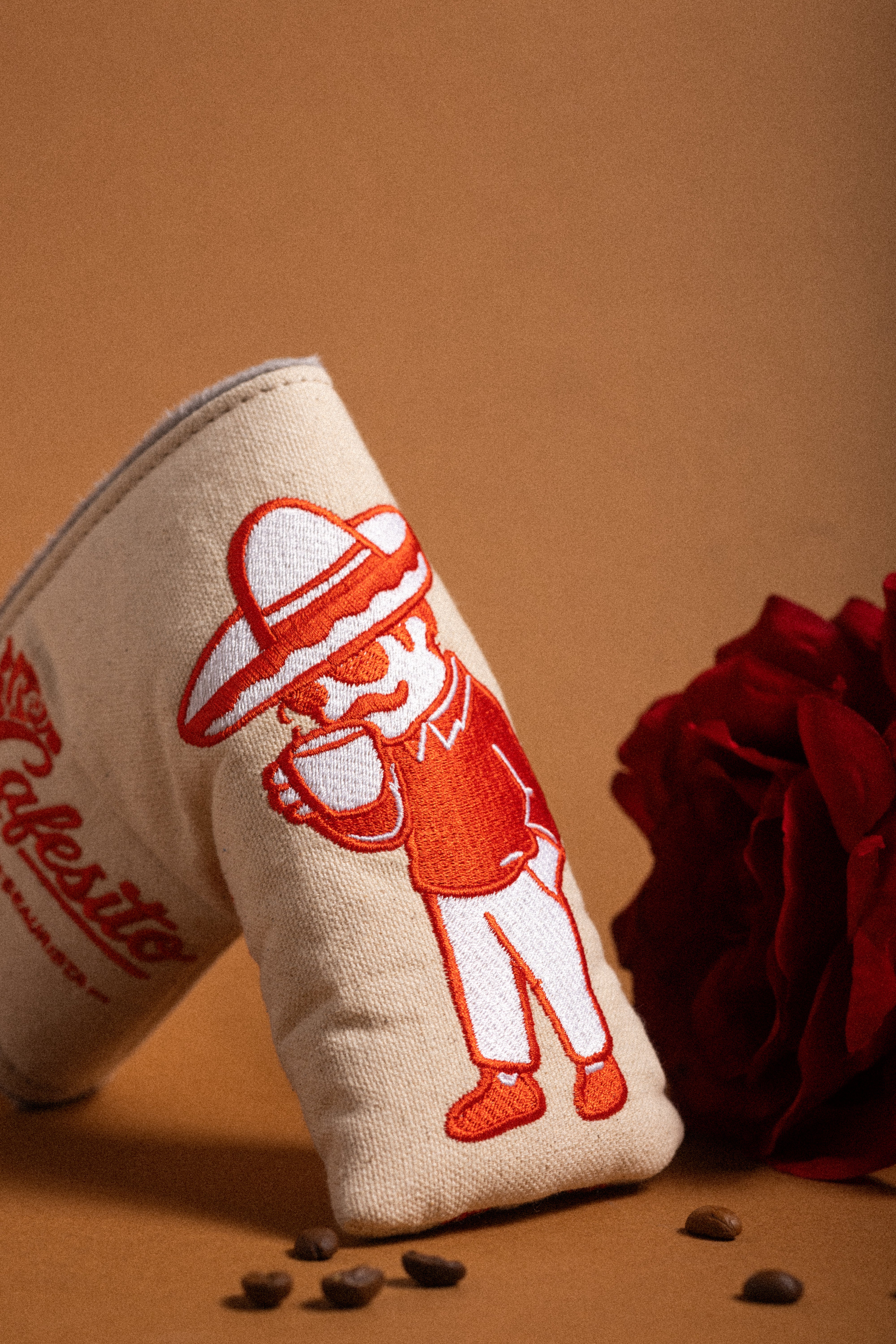 PRE-ORDER: Cafesito Headcovers - Beaurista x Almigos